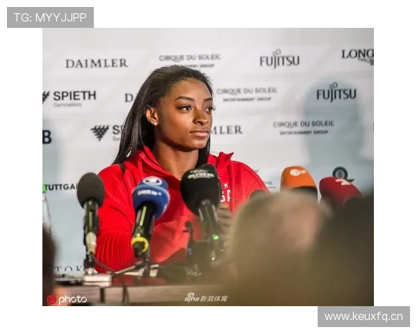 拜尔斯训练室一角堆满奢侈品，跟她比赛的运动员直接蒙了眼睛