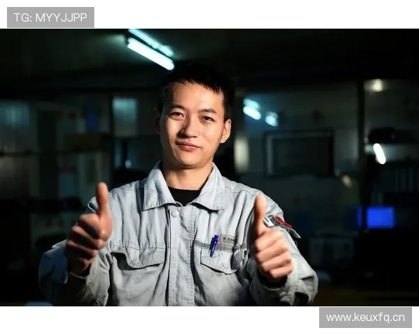 谌利军比赛全身紧绷，跟平时笑脸奶爸真是两个地球的人啊